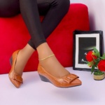 Flat shoes with little heel